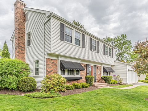 Tiny photo for 5 Knight Hill Lane, Buffalo Grove, IL 60089 (MLS # 12644443)