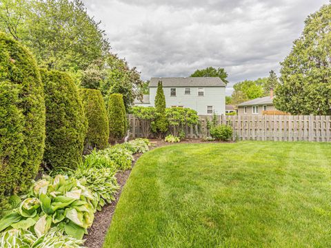Tiny photo for 5 Knight Hill Lane, Buffalo Grove, IL 60089 (MLS # 12644443)