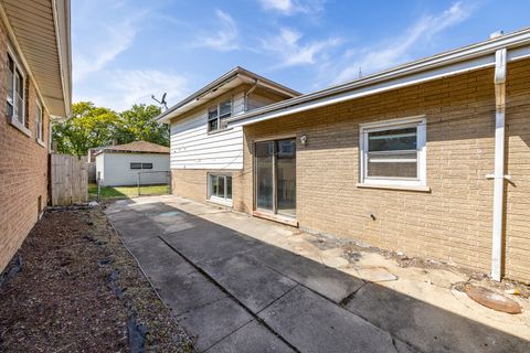 A home in Dolton