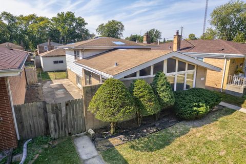 A home in Dolton