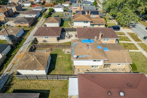 A home in Dolton