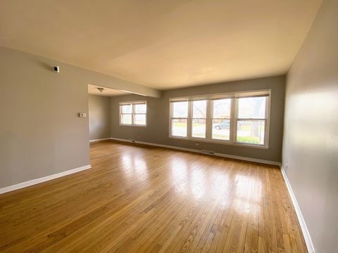 Tiny photo for 14737 BLACKSTONE Avenue, Dolton, IL 60419 (MLS # 12487558)