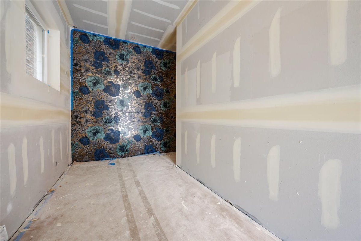 2129 N Damen Avenue 3N