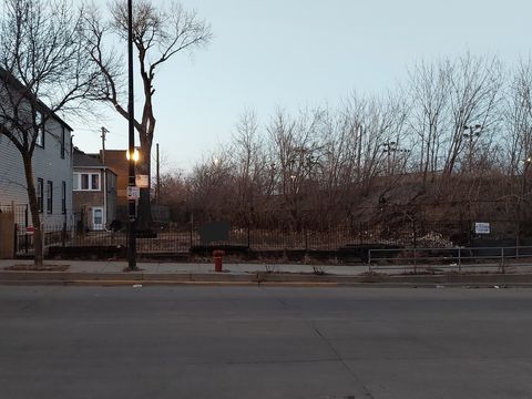 3902 W Armitage Avenue Chicago IL 60647