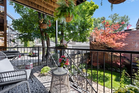 Tiny photo for 3921 N Greenview Avenue #1, Chicago, IL 60613 (MLS # 12723880)