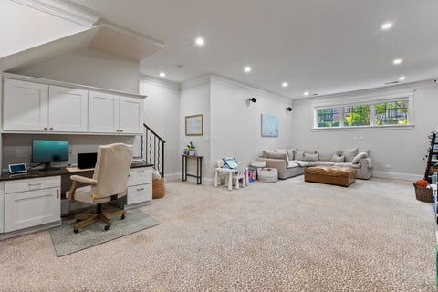 Tiny photo for 3921 N Greenview Avenue #1, Chicago, IL 60613 (MLS # 12723880)