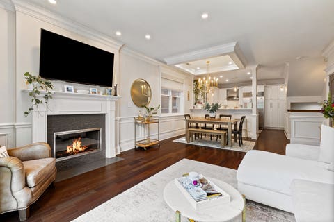 Tiny photo for 3921 N Greenview Avenue #1, Chicago, IL 60613 (MLS # 12723880)