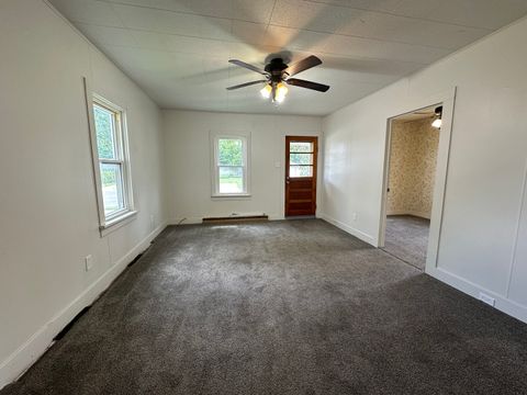 Tiny photo for 612 E Pierce Street, Macomb, IL 61455 (MLS # 12682888)