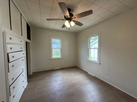 Tiny photo for 612 E Pierce Street, Macomb, IL 61455 (MLS # 12682888)