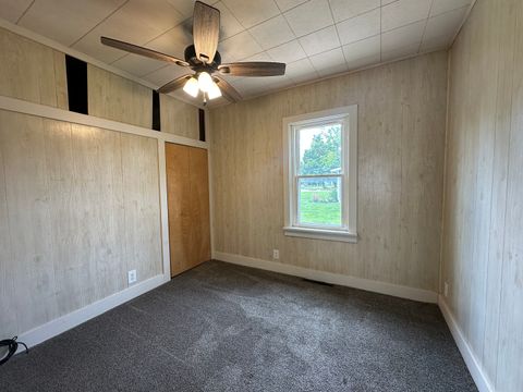 Tiny photo for 612 E Pierce Street, Macomb, IL 61455 (MLS # 12682888)