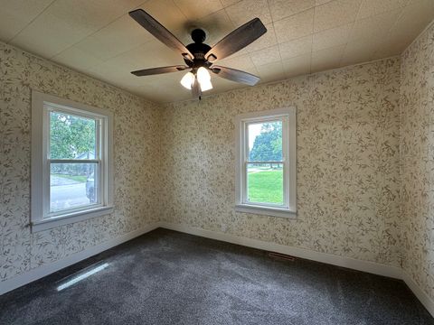 Tiny photo for 612 E Pierce Street, Macomb, IL 61455 (MLS # 12682888)