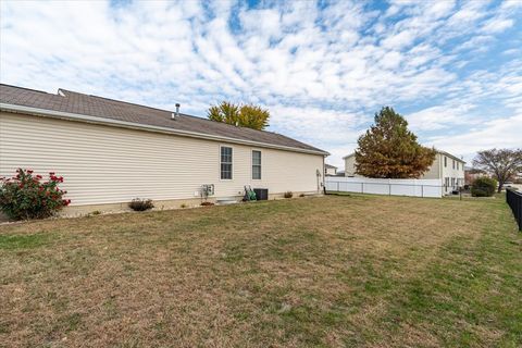 Tiny photo for 1101 Rader Run, Bloomington, IL 61704 (MLS # 12510869)