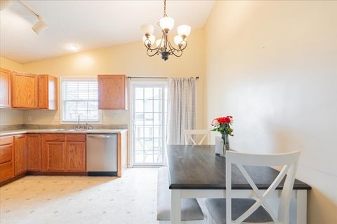 Tiny photo for 1101 Rader Run, Bloomington, IL 61704 (MLS # 12510869)