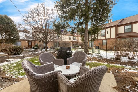 Tiny photo for 2828 Ashton Court, Westchester, IL 60154 (MLS # 12593459)