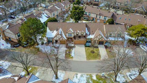 Tiny photo for 2828 Ashton Court, Westchester, IL 60154 (MLS # 12593459)