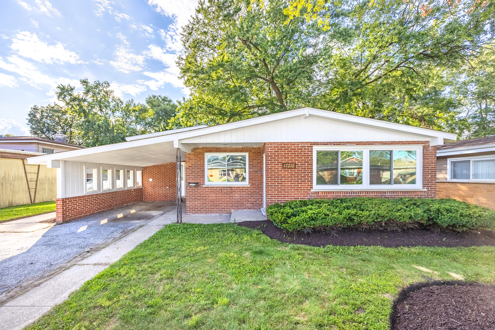 17212 Hawthorne Road