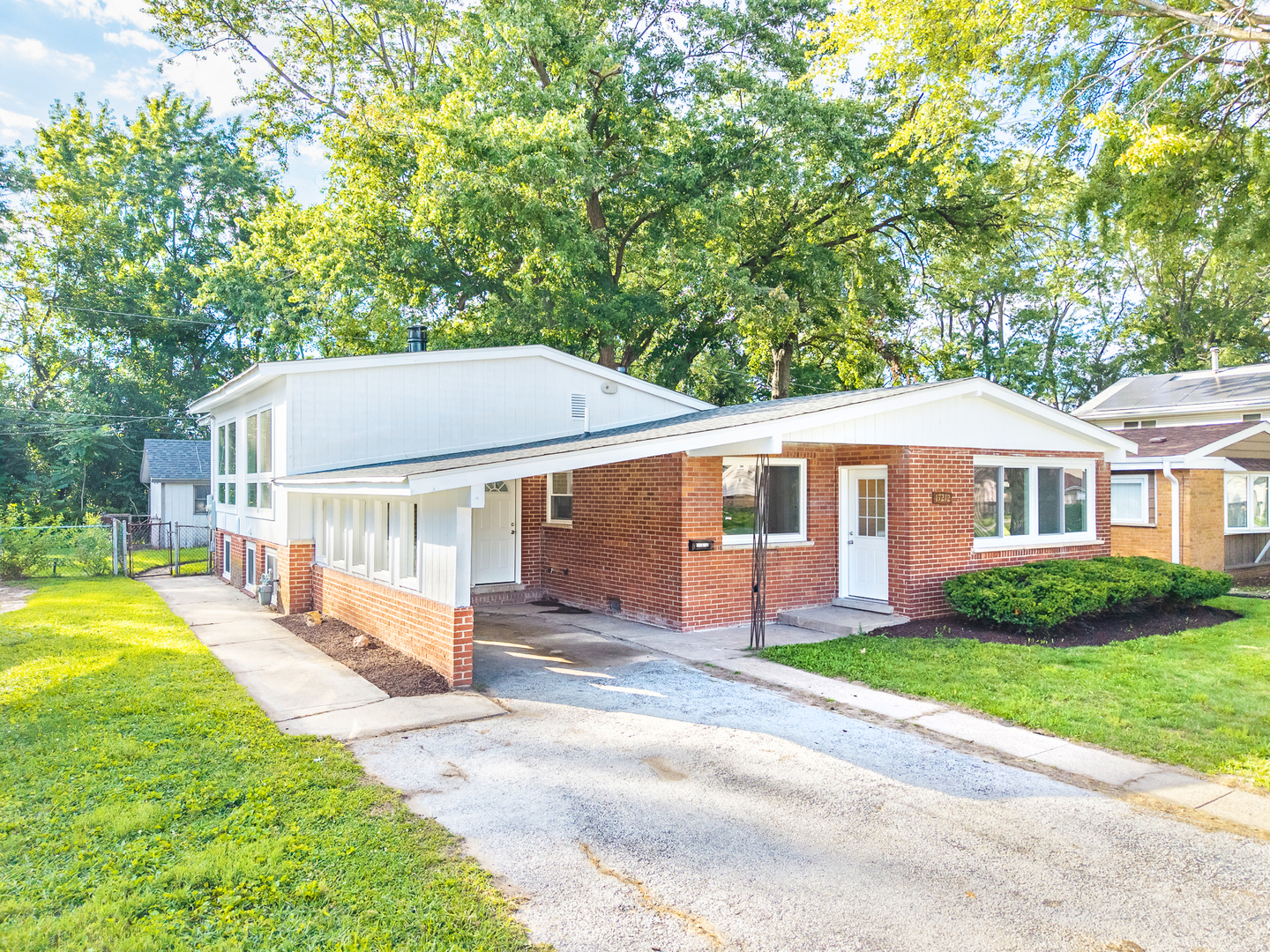 17212 Hawthorne Road