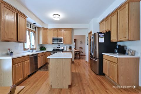 Tiny photo for 448 Kelly Lane, Crystal Lake, IL 60012 (MLS # 12668873)