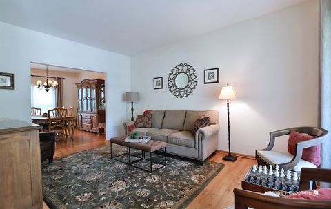 Tiny photo for 448 Kelly Lane, Crystal Lake, IL 60012 (MLS # 12668873)