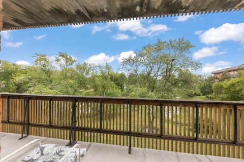 Tiny photo for 500 Redondo Drive #409, Downers Grove, IL 60516 (MLS # 12479718)