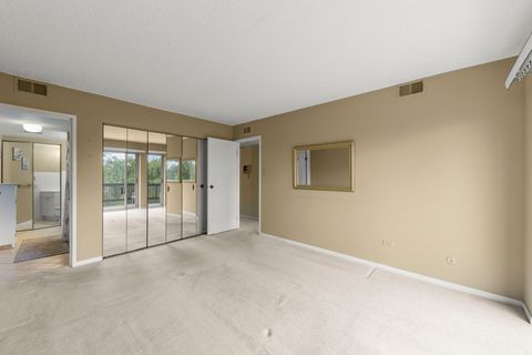 Tiny photo for 500 Redondo Drive #409, Downers Grove, IL 60516 (MLS # 12479718)