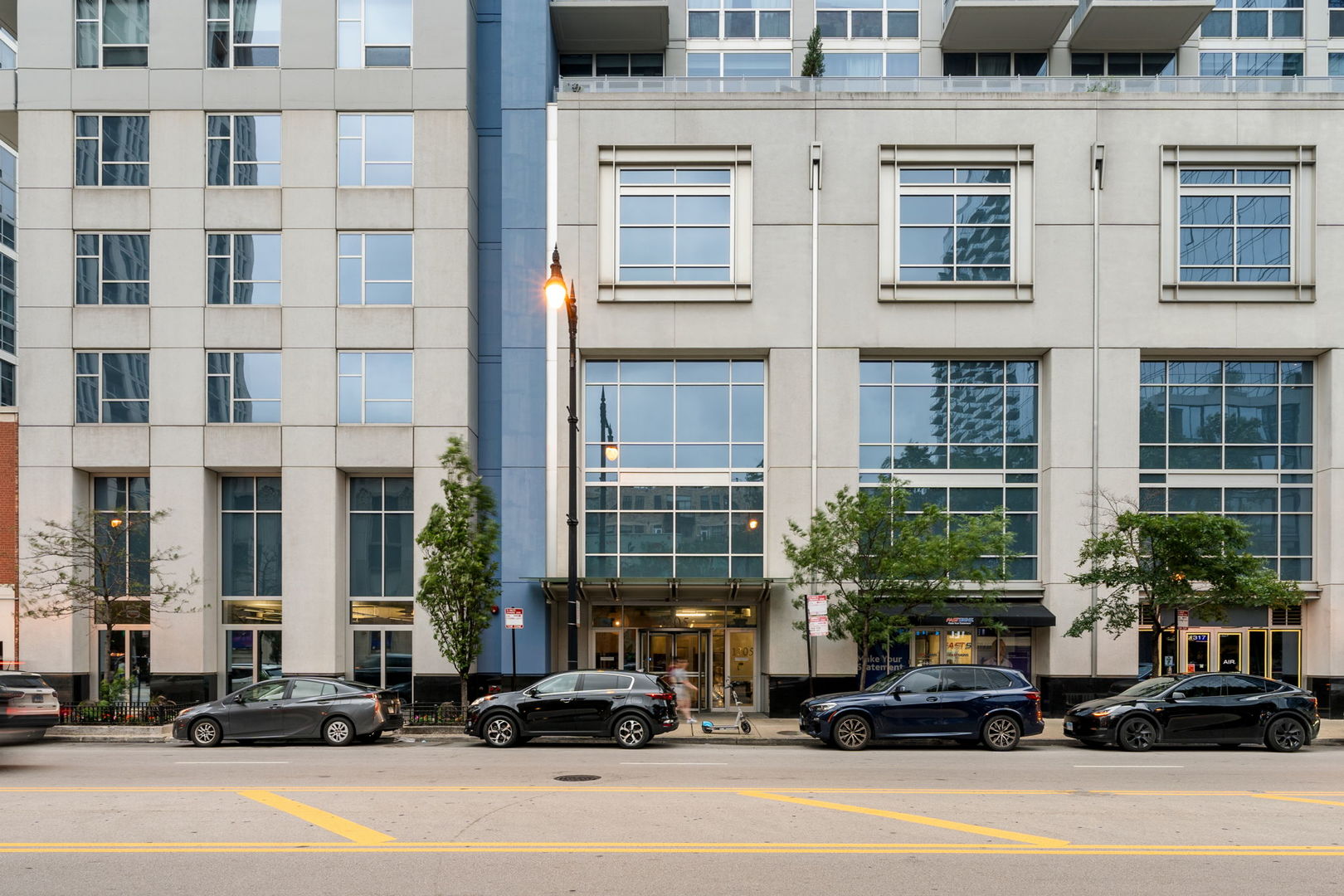 1305 S Michigan Avenue 907