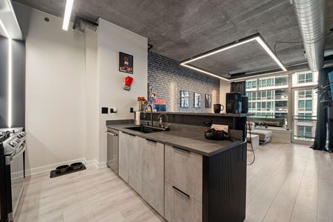 Tiny photo for 1305 S Michigan Avenue #907, Chicago, IL 60605 (MLS # 12474001)