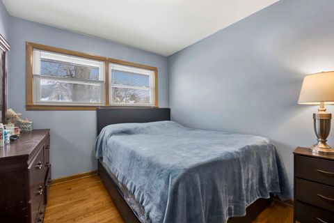 Tiny photo for 5360 N Lynch Avenue, Chicago, IL 60630 (MLS # 12530114)