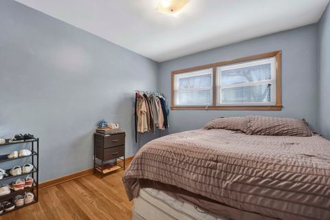 Tiny photo for 5360 N Lynch Avenue, Chicago, IL 60630 (MLS # 12530114)