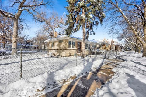 Tiny photo for 5360 N Lynch Avenue, Chicago, IL 60630 (MLS # 12530114)