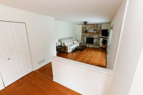Tiny photo for 608 Thackeray Lane, Fox River Grove, IL 60021 (MLS # 12742364)