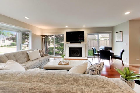 Tiny photo for 7 The Court Of Hidden Bay, Northbrook, IL 60062 (MLS # 12692161)