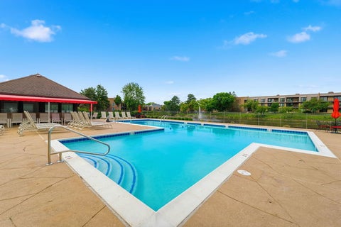 Tiny photo for 7 The Court Of Hidden Bay, Northbrook, IL 60062 (MLS # 12692161)