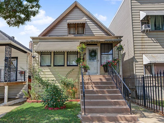10414 S EWING AVE, CHICAGO, IL 60617 - Image efcb6c15091302b32cdb965a37edf5fc/3300156409