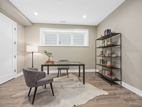 Tiny photo for 1634 W Wolfram Street, Chicago, IL 60657 (MLS # 12507844)