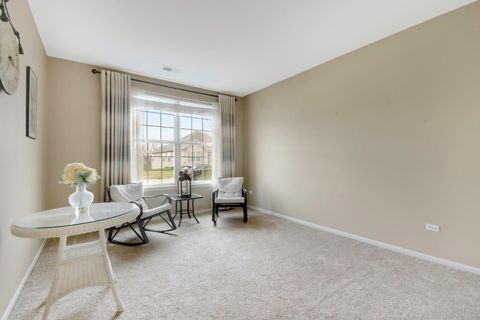 Tiny photo for 585 Tuscan View Drive, Elgin, IL 60124 (MLS # 12600423)