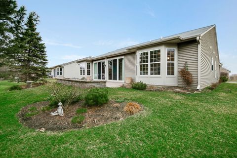Tiny photo for 585 Tuscan View Drive, Elgin, IL 60124 (MLS # 12600423)