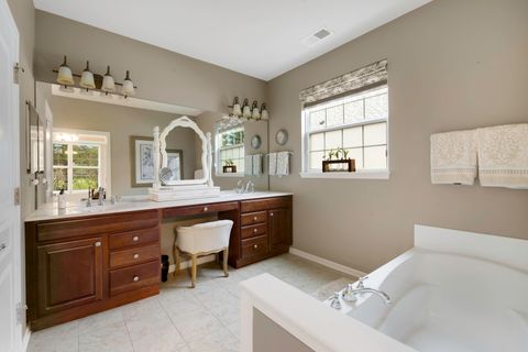 Tiny photo for 585 Tuscan View Drive, Elgin, IL 60124 (MLS # 12600423)