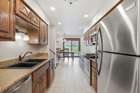 Tiny photo for 9S315 Cumnor Road, Downers Grove, IL 60516 (MLS # 12591486)