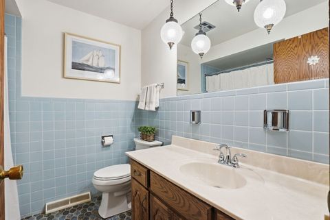 Tiny photo for 9S315 Cumnor Road, Downers Grove, IL 60516 (MLS # 12591486)