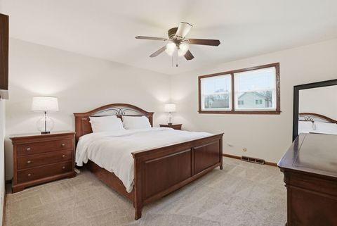 Tiny photo for 9S315 Cumnor Road, Downers Grove, IL 60516 (MLS # 12591486)