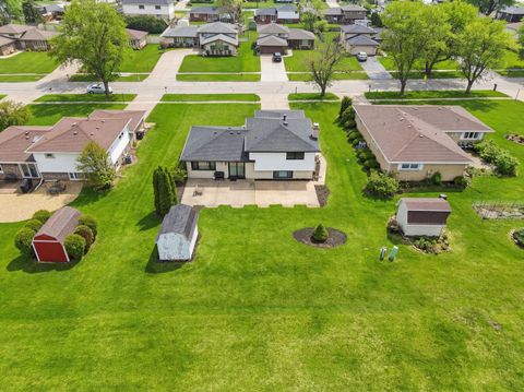 Tiny photo for 9S315 Cumnor Road, Downers Grove, IL 60516 (MLS # 12591486)