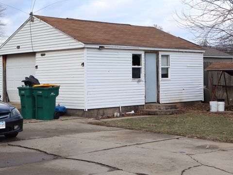 Tiny photo for 906 S Monroe Street, Streator, IL 61364 (MLS # 12549946)