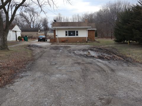 Photo of 906 S Monroe Street, Streator, IL 61364 (MLS # 12549946)