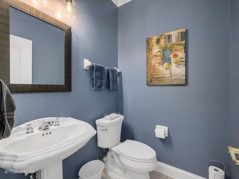 Tiny photo for 312 Reserve Circle, Clarendon Hills, IL 60514 (MLS # 12731413)
