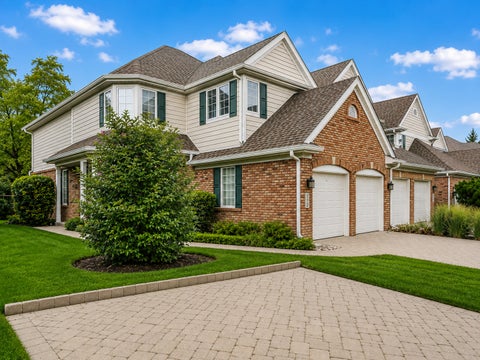 Tiny photo for 312 Reserve Circle, Clarendon Hills, IL 60514 (MLS # 12731413)