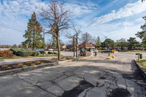 Tiny photo for 53 Oak Hill Colony #6, Fox Lake, IL 60020 (MLS # 12522725)