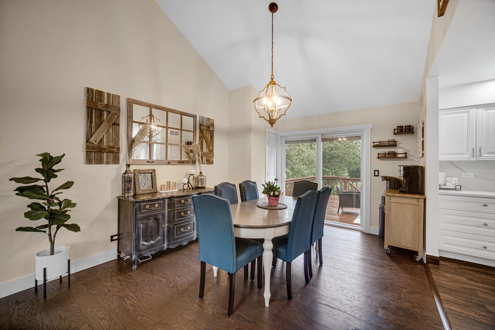 1011 Shady Lane