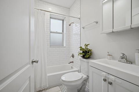 Tiny photo for 6135 N HOYNE Avenue #3, Chicago, IL 60659 (MLS # 12767990)