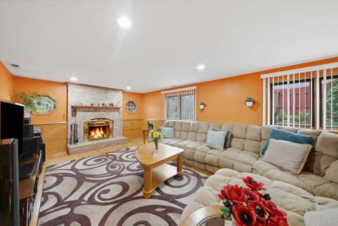 Tiny photo for 8600 Menard Avenue, Burbank, IL 60459 (MLS # 12732951)